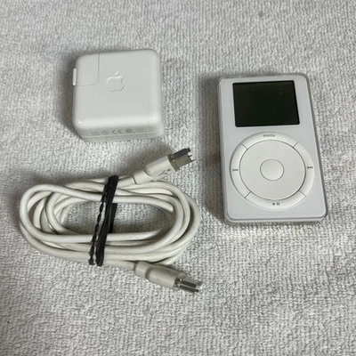Apple iPod Classic 1st Generation M8541 White 5GB Firewire Tested Works - image 1 of 4