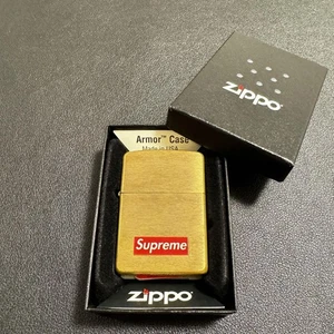 Zippo raro modello Supreme Gold Old Armor - Foto 1 di 7