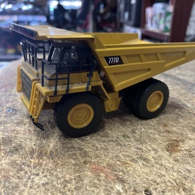 Norscot 1/50 CAT 卡特彼勒 777D 非公路卡车 — 第 1/4 张图片