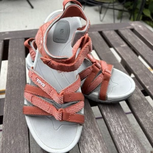 TEVA Women’s Orange Tirra Sandals Strappy Waterproof Trail Hike Beach Size - Picture 1 of 14