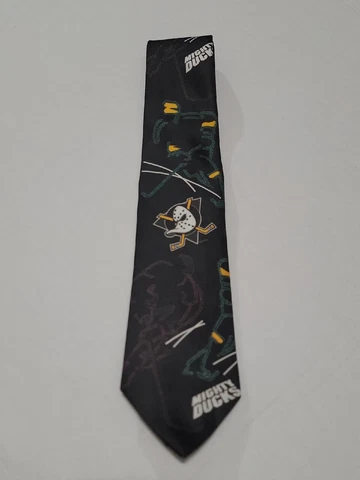 Vintage 1993 Disney Mighty Ducks Hockey Ralph Marlin Men's Neck Tie Cover