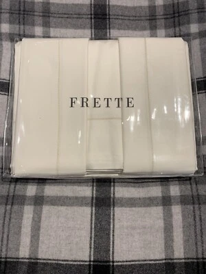 JUEGO DE SÁBANAS FRETTE MONZA QUEEN 4 PIEZAS A JUEGO SATÉN MARFIL NUEVO CON ETIQUETAS $700 Foto 1 de 2