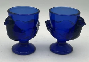 Vintage 2 Cobalt Blue Glass Chicken Hen Egg Cup Holders Arcoroc France - Picture 1 of 9
