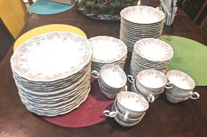 76 pc RARE Vintage China Dinner Set BEAUTIFUL - Picture 1 of 11
