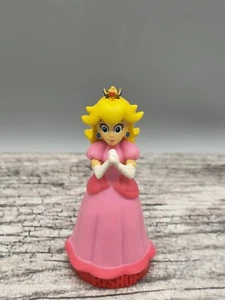Nintendo super Mario Bros Peach figurine Bishop Chess piece 2009 - Picture 1 of 6