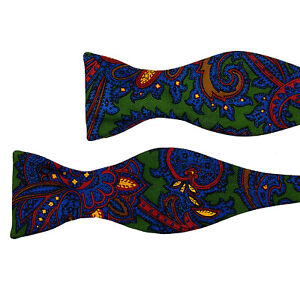 Polo Ralph Lauren Bow Tie Green Multi Color Paisley 100% Silk  Made in Italy