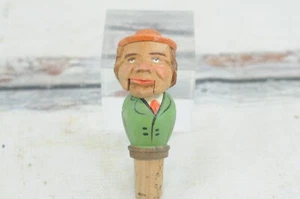 Antiguo. Vajilla de bar de corcho mecánica de madera maciza tallada arte popular para hombre - Imagen 1 de 9
