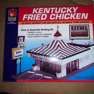 HO Scale Walthers Life-Like 433-1394 Kentucky Fried Chicken Drive-In Kit - Picture 1 of 5