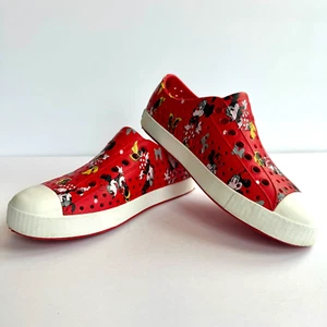 Native Disney Parks MINNIE MOUSE Red Jefferson Slip On Shoes Women's 5 Men's 3 - Picture 1 of 6