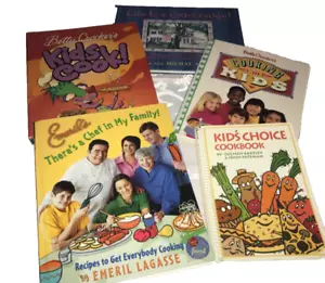 KINDERKOCHBÜCHER 5 STÜCK: BETTY CROCKER SMARAGD LEBEN IST EINE FEIER KINDERWAHL - Bild 1 von 14