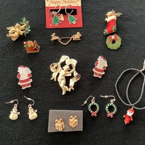 Lot Vintage CHRISTMAS BROOCHS Pins Earrings Costume Jewelry-Some signed - Picture 1 of 5