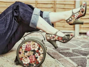 Ruby Shoo Limited Edition Valerie Court Heels Olive, Floral Detail Round Heel 10 - Bild 1 von 8