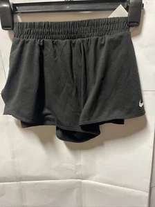 NEW Nike Dri-fit Shorts Girl Size 4 3/4YRS. - Picture 1 of 2