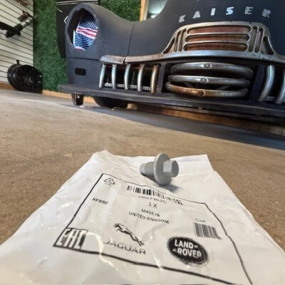 (1) Tapón de drenaje de cárter de cárter de aceite Land Rover LR3 LR4 Range Rover Sport LR073675 OEM Foto 1 de 2