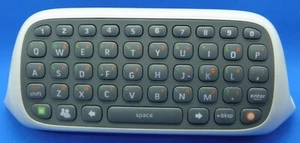 Official OEM Xbox 360 Chatpad White keypad / keyboard X814365-001 - Picture 1 of 4