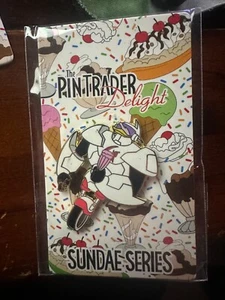DSSH DSF Pin Trader Delight PTD Gizmo Duck LE 400 Disney Pin - Picture 1 of 1