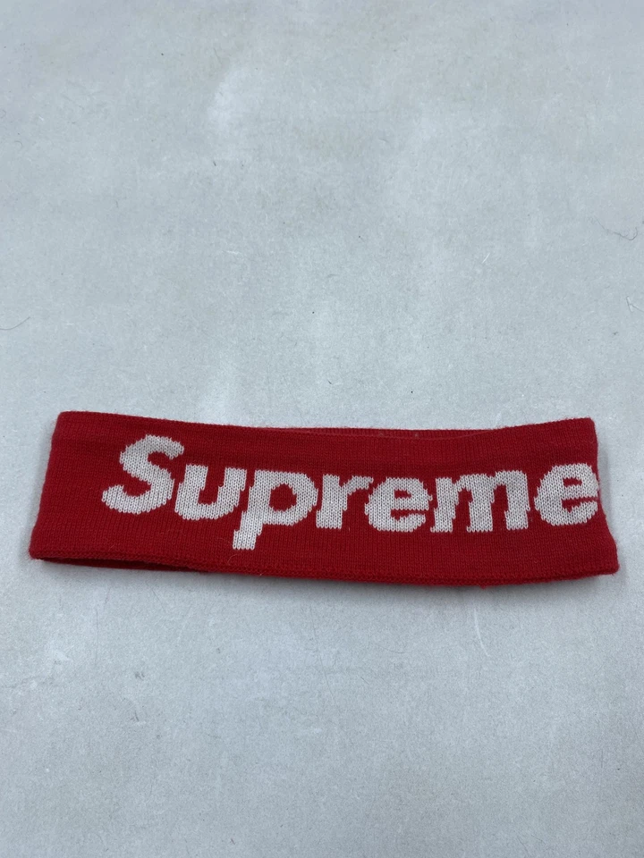 Fascia streetwear Supreme rossa in poliestere - Immagine 1 di 4