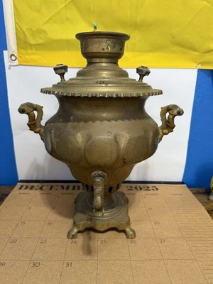 "Antiguo águila imperial rusa Batashev latón Samovar Tula doble cabeza 17,5""" Foto 1 de 4