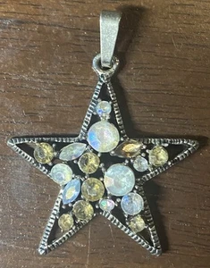 Vintage Silvertone Star Rhinestone Cluster Pendant - Picture 1 of 11
