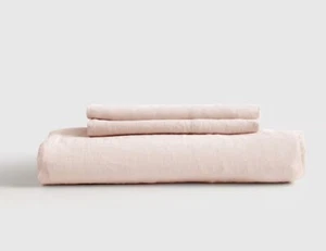 NWOT QUINCE EUROPEAN LINEN 3 PIECE FITTED SHEET SET SOFT BLUSH DOUBLE / FULL - Picture 1 of 10