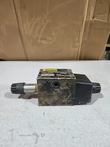 NEW NO BOX PARKER 120/60-110/50V/HZ 72-75 AMP 3000PSI D3W1DYSS14 - Picture 1 of 4