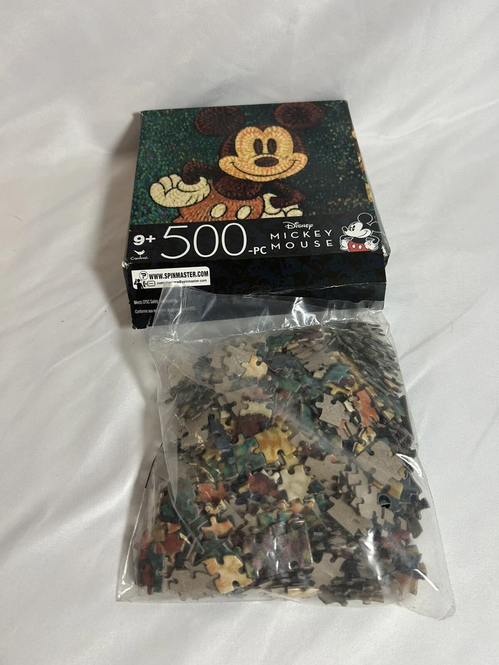 NEW Disney Mickey Mouse 500 Piece Puzzle Spinmaster  11" x 14" Damaged Box - Image 1 of 1