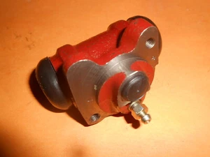 FIAT 238, 242 (1966-82) REAR BRAKE WHEEL CYLINDER - C520 - Picture 1 of 3