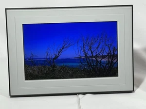 Kodak EasyShare M1020, 10 inch Quick-Touch Border Digital Picture Frame - Picture 1 of 24