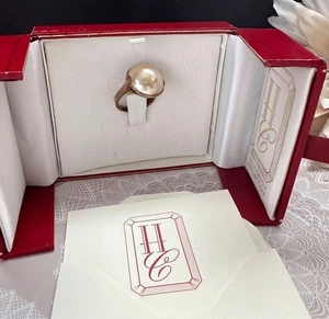 Vintage Hollywood Collection Gloria Swanson Goldtone Faux Pearl Ring - Picture 1 of 10