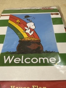 Peanuts Snoopy Charlie Brown Flag 28 x 40" POT OT GOLD ST PATRICK'S DAY NIP - Picture 1 of 5
