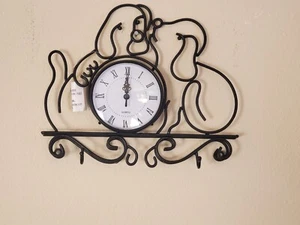 Adorable Puppy Wrought Iron Wall Plaque Quartz Clock with Key Hooks - Picture 1 of 3