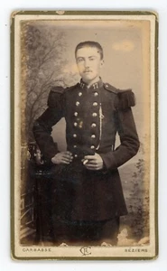 PHOTO CDV CARBASSE à Béziers, un militaire du 17ème RG cheveux ras & moustaches - Imagen 1 de 2