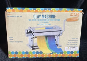 Clay Machine With Extra Tools (394619) Not For Food Use - Picture 1 of 5