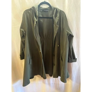 Chaqueta con Capucha Christian Siriano New York Verde Oliva - Talla 1X - Imagen 1 de 7