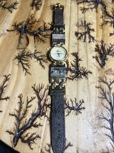 Reloj Mujer Luis Santini Dorado Inoxidable St Colorido Cuero Batería Perla Cuarzo - Imagen 1 de 8