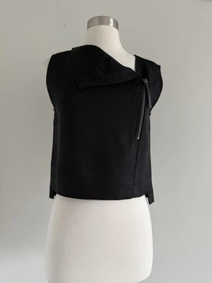 CHALECO FORRADO HELMUT LANG FOR INTERMIX 100% VISCOSA CREMALLERA LATERAL DOBLADILLO ALTO BAJO TALLA P Foto 1 de 4