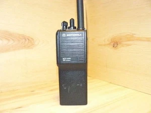 Radio portable Motorola MTS 2000 MTS2000 I Flashport PJ501D + batterie supplémentaire - Photo 1/1