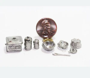 Dollhouse Miniature 1:24 Scale Kitchen Accessory Set by Phoenix Models - Picture 1 of 1