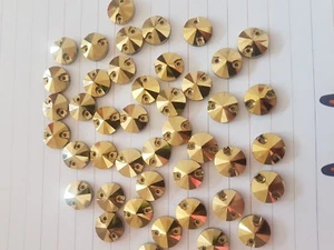 12mm oro rivoli cucito su punto perline GIOIELLO GEMMA vetro STRASS cristallo - Foto 1 di 1