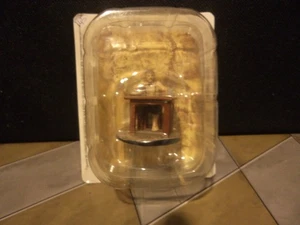 Lord Of The Rings Collector Models  145 chess playing hobbit - Picture 1 of 1