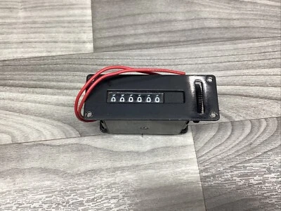 Durant Counter MODEL 6-Y-1-R 3106 SERIAL. 0800#808F252 - Image 1 of 4