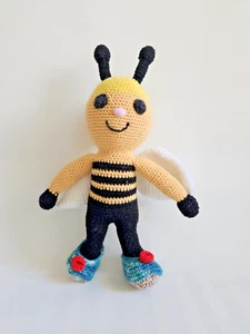 Häkelpuppe Amigurumi Biene "Walli" handgefertigt Geschenk Deko 35 cm - Bild 1 von 4