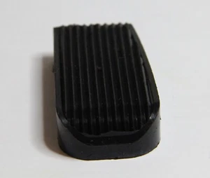 KLASSISCHE FIAT 500 (1957-74) FIAT 126 GOTTPEDALABDECKUNGEN GUMMI BRANDNEU - Bild 1 von 3