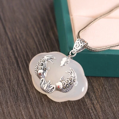 I03 Rimorchio Buddhistisch Due Pesce su Nuvola Di Calcedonio Argento 925 - Immagine 1 di 4