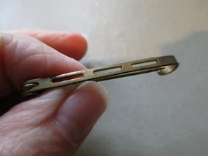 BROCHE ANTIGUO DE COLECCIÓN EDUARDIANO ART DECO TONO DORADO CORTE RECTÁNGULO BARRA ANTIGUO REINO UNIDO - Imagen 1 de 3