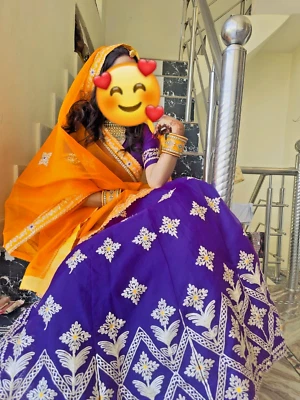 bollywood rajasthani jaipuri lehnga chunni con blusa Foto 1 de 3