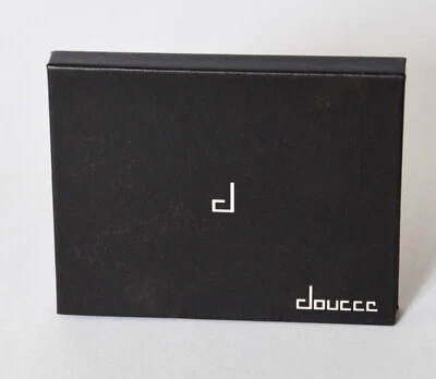 Doucce  Limited Edition Palette. Highlighter, Rouge, Lidschatten, Eyebrow - NEU - Bild 1 von 2