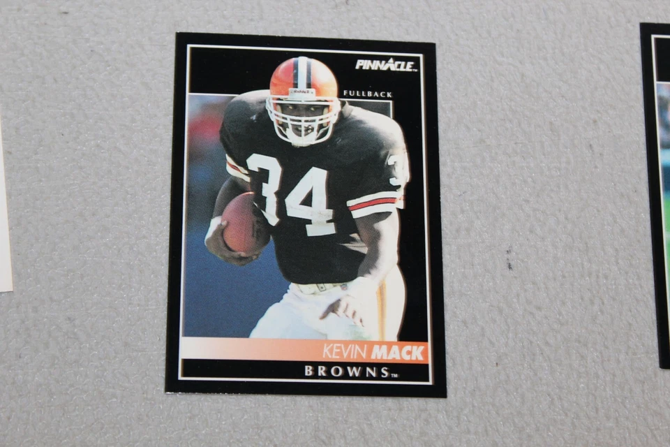 1992 Pinnacle Football Cards Complete Finish Fill Your List Set U-Pick #1-200 - Image 1 of 1