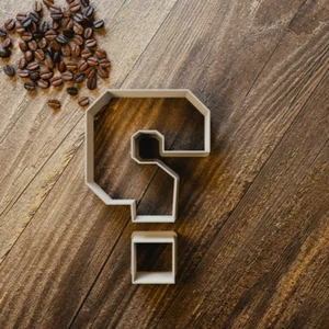 Varsity Question Mark Keksausstecher - Keksausstecher - 3 Größen - Bild 1 von 3