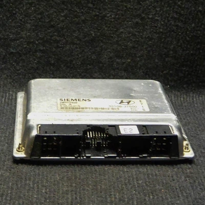 Centralina motore HYUNDAI SANTA FÉ I SM 2002 - Immagine 1 di 4